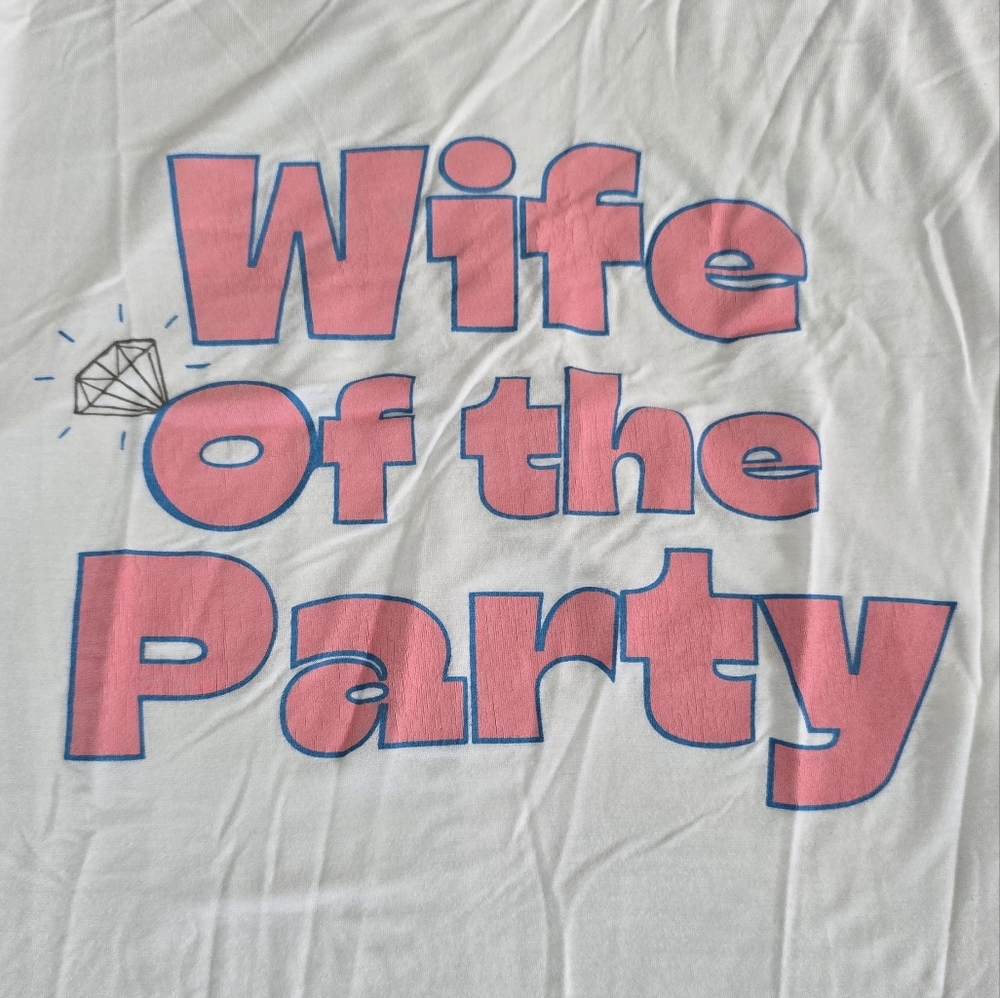 Judith March "Wife of the Party" White V-Neck T-Shirt - Size Small
